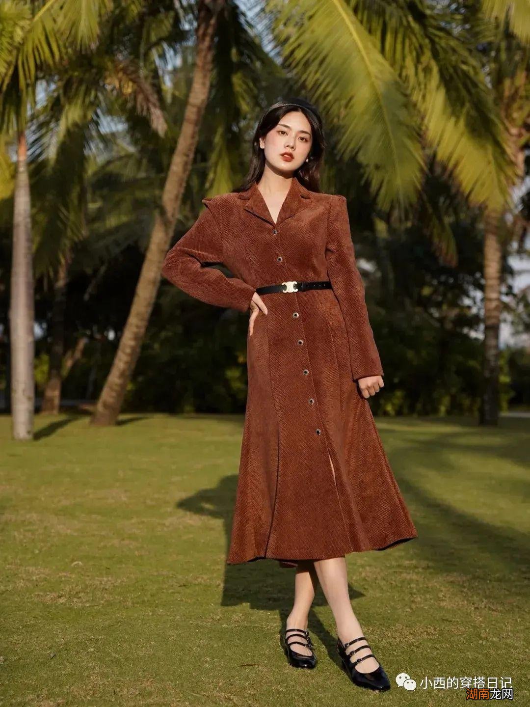 棕色,秋冬最高级的颜色,这样搭配最好看