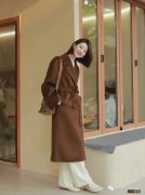 棕色，秋冬最高级的颜色，这样搭配最好看