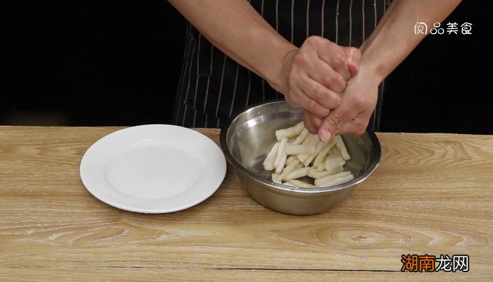 炒茄子的做法怎么做好吃又简单 炒茄子的做法