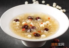 煲什么汤可润肺 喝什么汤可以润肺