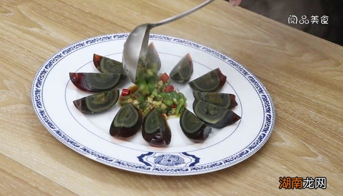 青椒皮蛋的做法 虎皮青椒皮蛋的做法