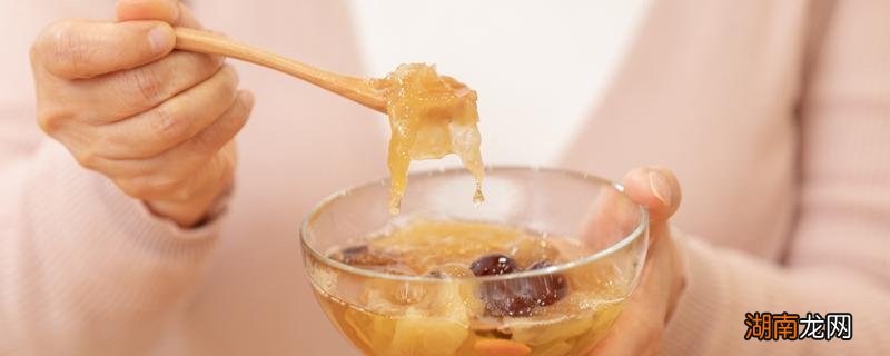 银耳汤里面可以放什么食材 银耳汤里面能放什么