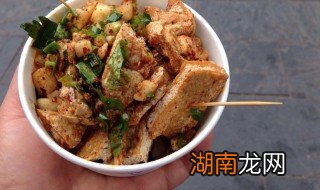 油炸臭豆腐做法 油炸臭豆腐做法视频