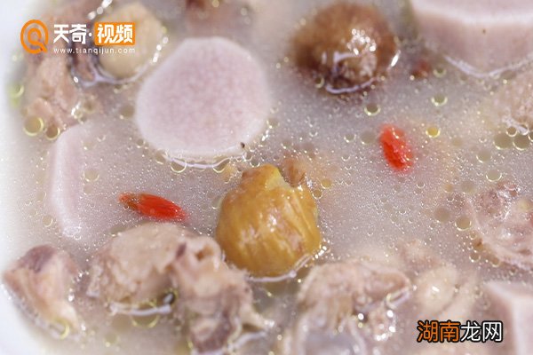 板栗山药炖鸡的做法 板栗山药煲鸡汤