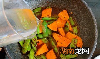豆角炖南瓜制作方法 豆角炖南瓜制作方法大全