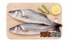 清蒸鲈鱼怎样做 清蒸鲈鱼怎样做几分钟就熟了