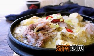 酸菜炖排骨做法 酸菜炖排骨做法大全