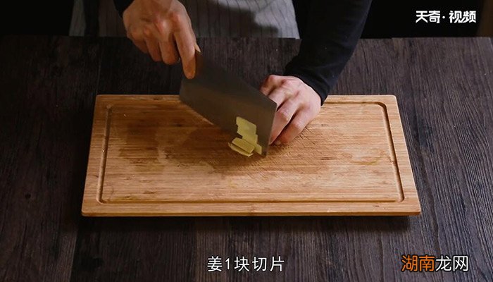 白切鸡的正宗做法及蘸料 白切鸡的正宗做法