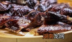 酱鸭的正宗做法和配方 酱鸭的做法最正宗的做法大全