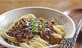 担担面的由来 四川担担面的由来