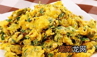 香椿炒鸡蛋怎么炒好吃 香椿炒鸡蛋怎么炒好吃又简单