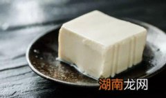 凉拌内酯豆腐的做法 凉拌内酯豆腐