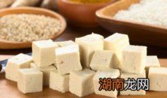 咸菜烧豆腐 咸菜烧豆腐歇后语的下一句