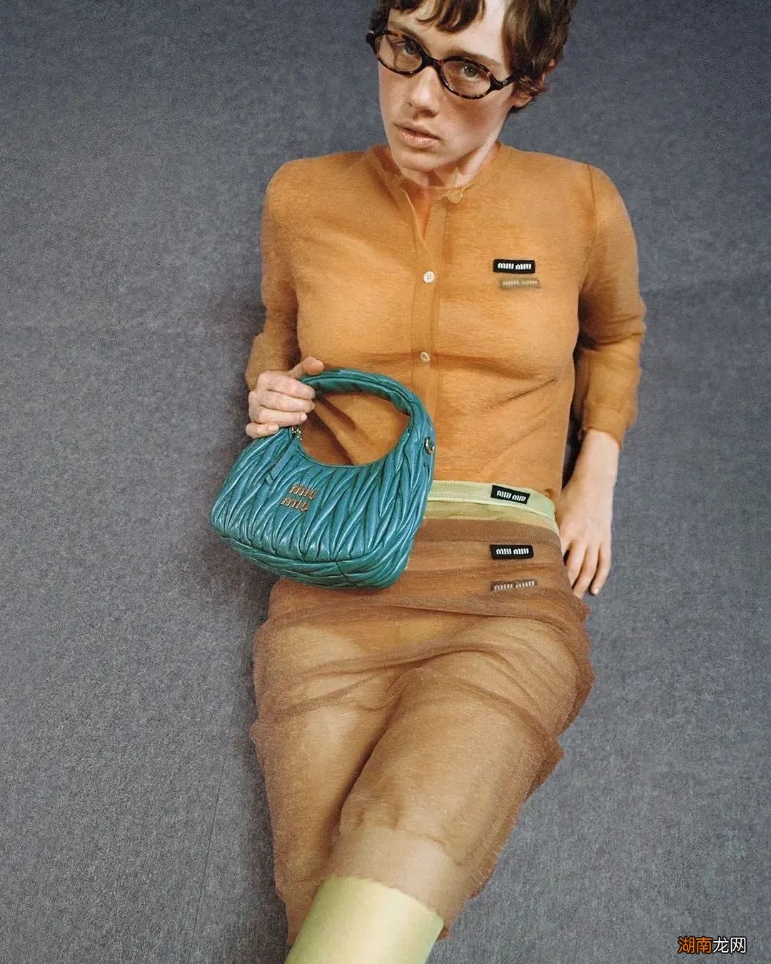 文艺松弛的知识分子穿搭,美炸了