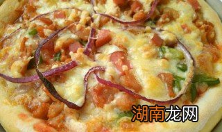 用鸡肉丁做披萨的方法 鸡肉丁披萨怎么做?