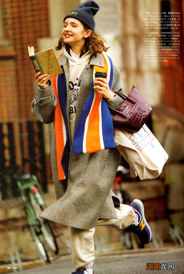 外套里面别穿打底衫了！现在流行这么穿，保暖又好看！