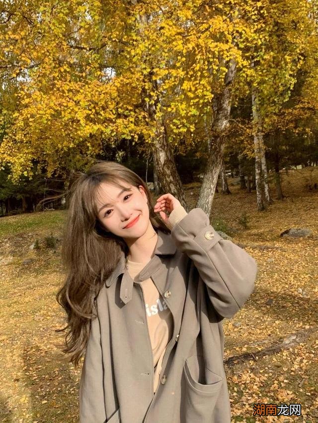 外套里面别穿打底衫了！现在流行这么穿，保暖又好看！