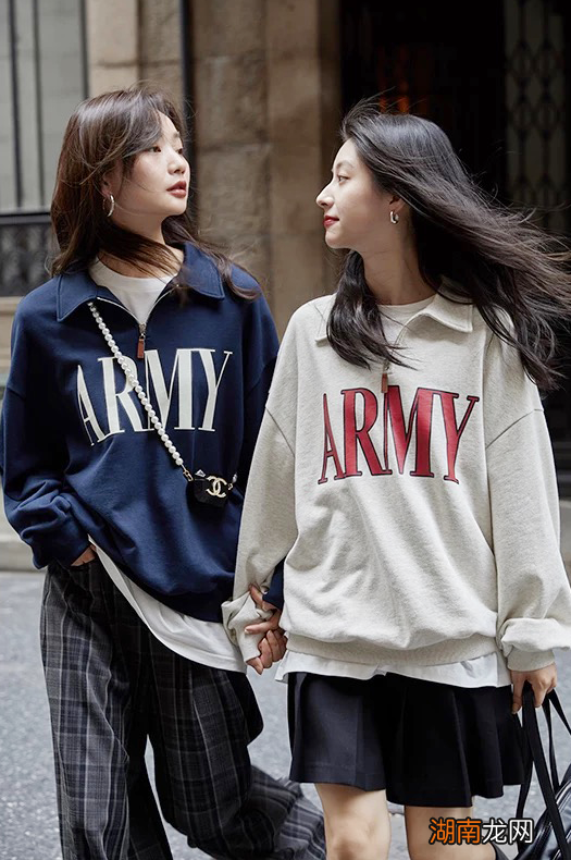 外套里面别穿打底衫了！现在流行这么穿，保暖又好看！