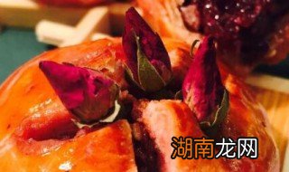 粉色玫瑰怎么配花 粉色浪漫玫瑰花的家常做法