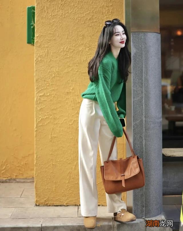 毛衣+阔腿裤,遮肉显瘦还保暖,这个冬天一定要穿