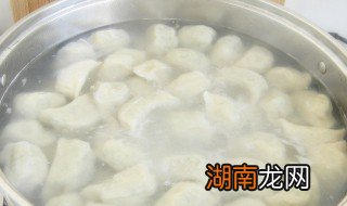 水煮水饺怎么煮好吃 煮水煮水饺的正确方法