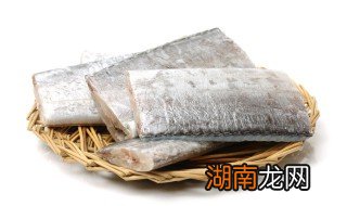 红烧带鱼的做法是怎样的 红烧带鱼的做法是怎样的呢