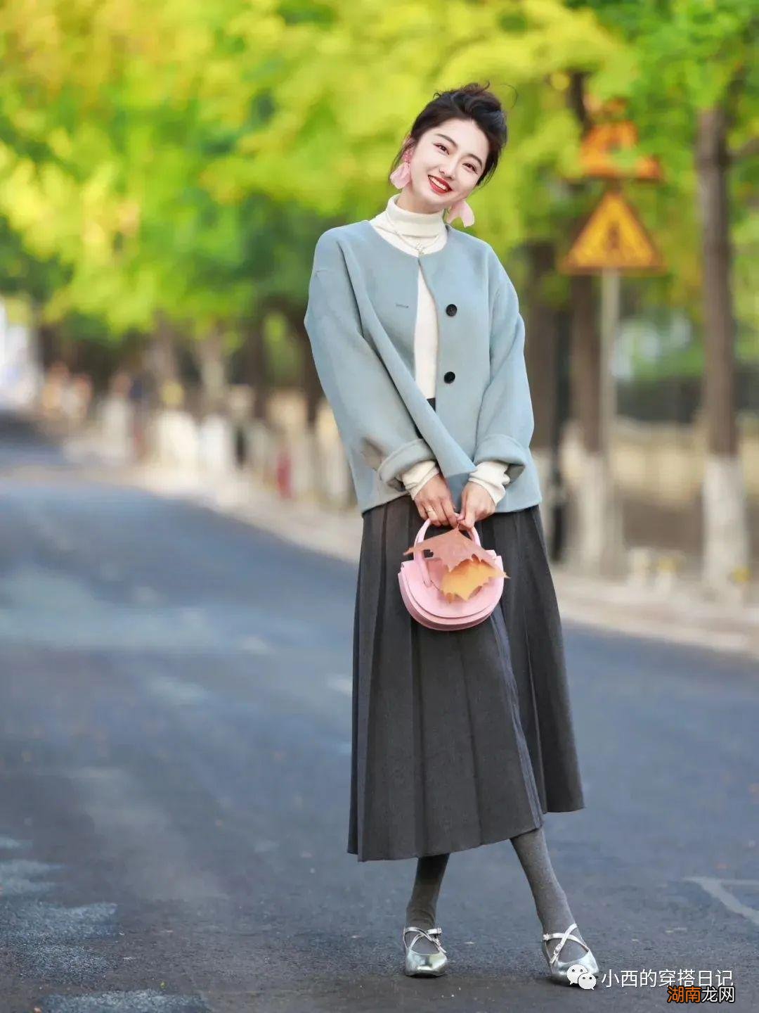 运动鞋失宠了,今年冬天流行的4款鞋子,时髦好看又减龄