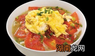如何制作营养美味的西红柿鸡蛋面 如何制作营养美味的西红柿鸡蛋面的做法