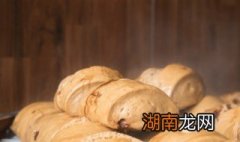 纯碱自然开花的玉米面馒头怎么做 纯碱自然开花的玉米面馒头怎么做的