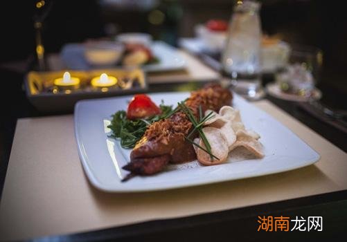 不吃晚餐的危害有哪些英语 不吃晚餐的危害有哪些