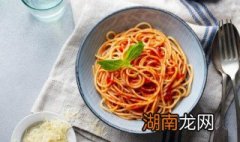 奶油培根菌菇意大利面 奶油培根蘑菇意面的做法