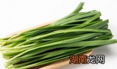 绿豆芽炒韭菜的家常做法 绿豆芽炒韭菜的家常做法视频