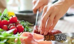 仔姜炒兔的家常做法 仔姜炒兔子