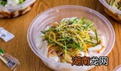 麻酱凉皮的家常做法窍门 麻酱凉皮的家常做法