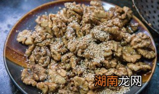 琥珀桃仁的家常做法 琥珀桃仁的家常做法大全