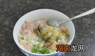 鲜虾抄手馅怎么调才好吃 抄手馅怎么调才好吃