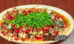 蒜香剁椒鱼头的做法 蒜香剁椒鱼块的制作方法
