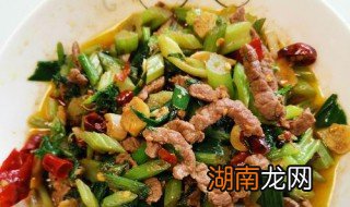芹菜炒牛肉的做法 最正宗的做法 芹菜炒牛肉