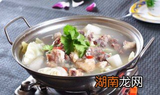 炖羊肉放什么调料 炖羊肉放什么调料 家常 好吃