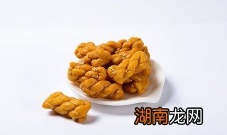 蜂蜜大麻花的简单做法 蜂蜜麻花怎么做好吃又松软