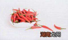 自己做的辣椒酱能放多久 自己做的辣椒酱能放多久发霉了