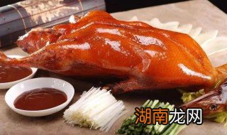 北京烤鸭的做法与配料窍门 北京烤鸭正宗做法和配方