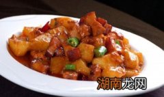 土豆红烧肉的家常做法红烧肉 土豆红烧肉的家常做法