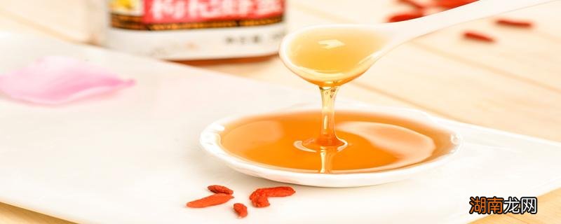 怎么判断蜂蜜过期不能吃了 怎么判断蜂蜜过期不能吃了图片