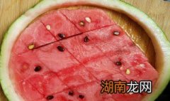 西瓜冰淇淋怎么做简单又好吃 西瓜冰淇淋怎么做