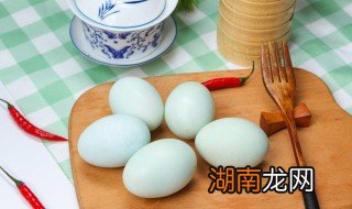 咸鸭蛋的腌制方法水腌比例 咸鸭蛋的腌制方法水腌
