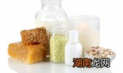 蜂蜜怎么是白色的 蜂蜜怎么是白色的?