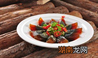 皮蛋不能和什么食物一起吃 皮蛋不能和什么食物同吃