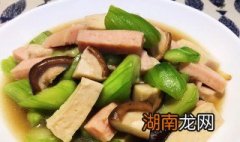 鲜菇炒丝瓜的做法 丝瓜炒菌菇窍门