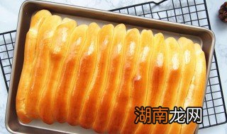 酸奶排包面包做法 酸奶炼乳软排包的做法